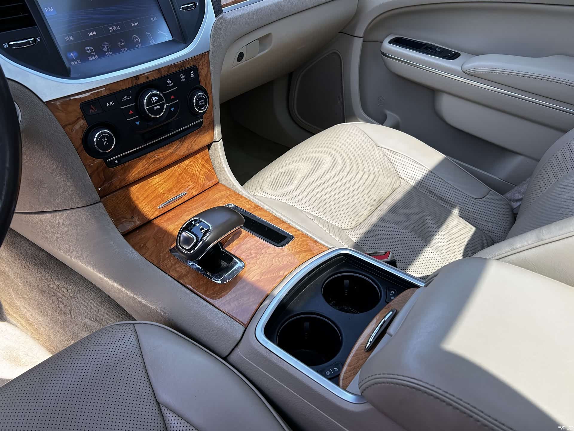 KeLaiSiLei(JinKou) 300C, 2014 9