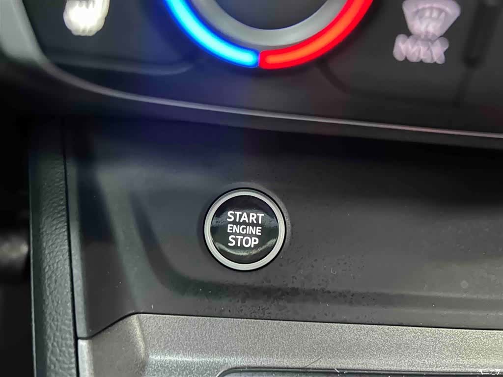 Audi Q3, 2022 4