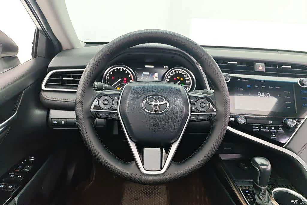 Toyota Camry, 2021 15