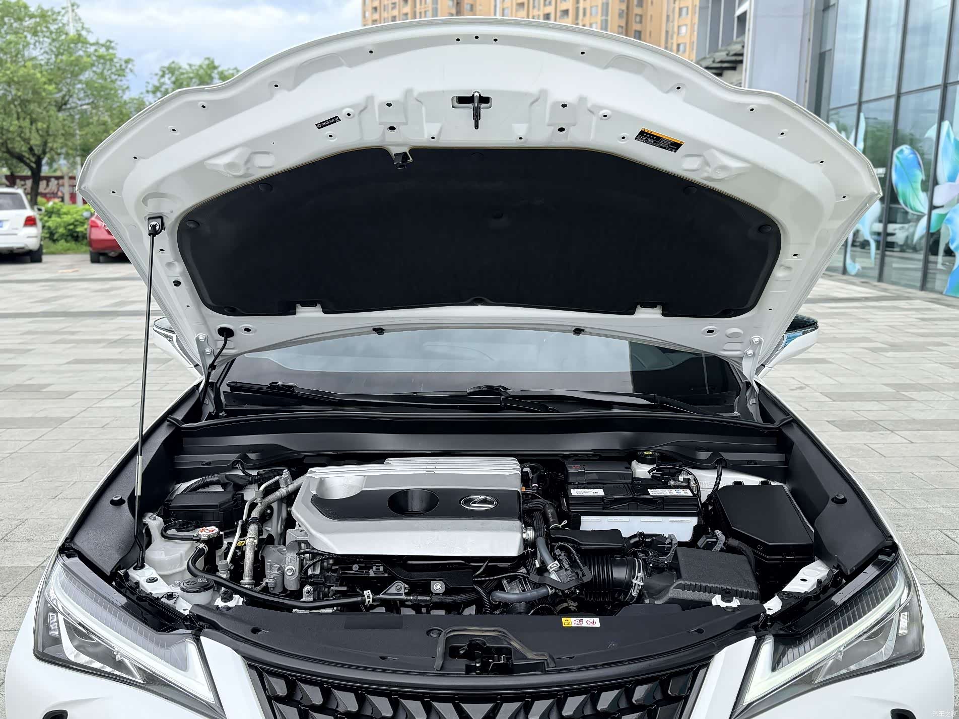 Lexus UX, 2022 20