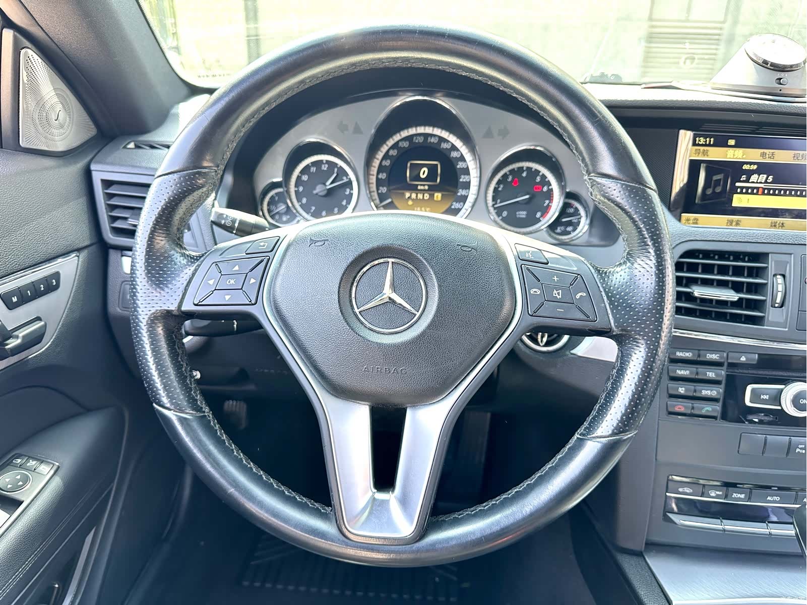 Mercedes-Benz E-Class, 2011 7