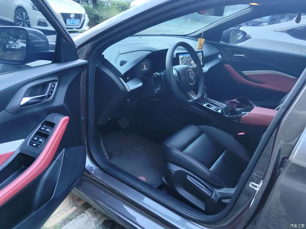 MG MG5, 2021 13