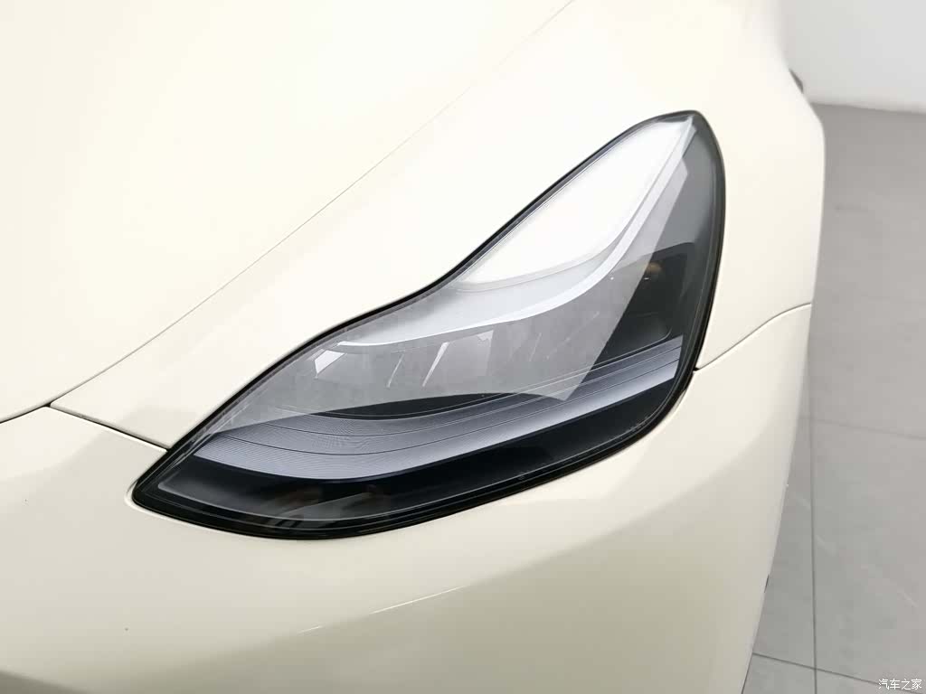 Tesla Model Y, 2022 7