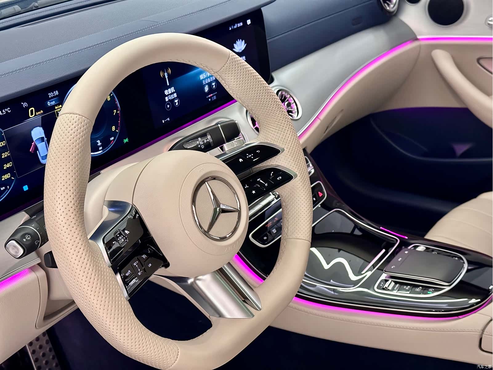Mercedes-Benz E-Class, 2024 10
