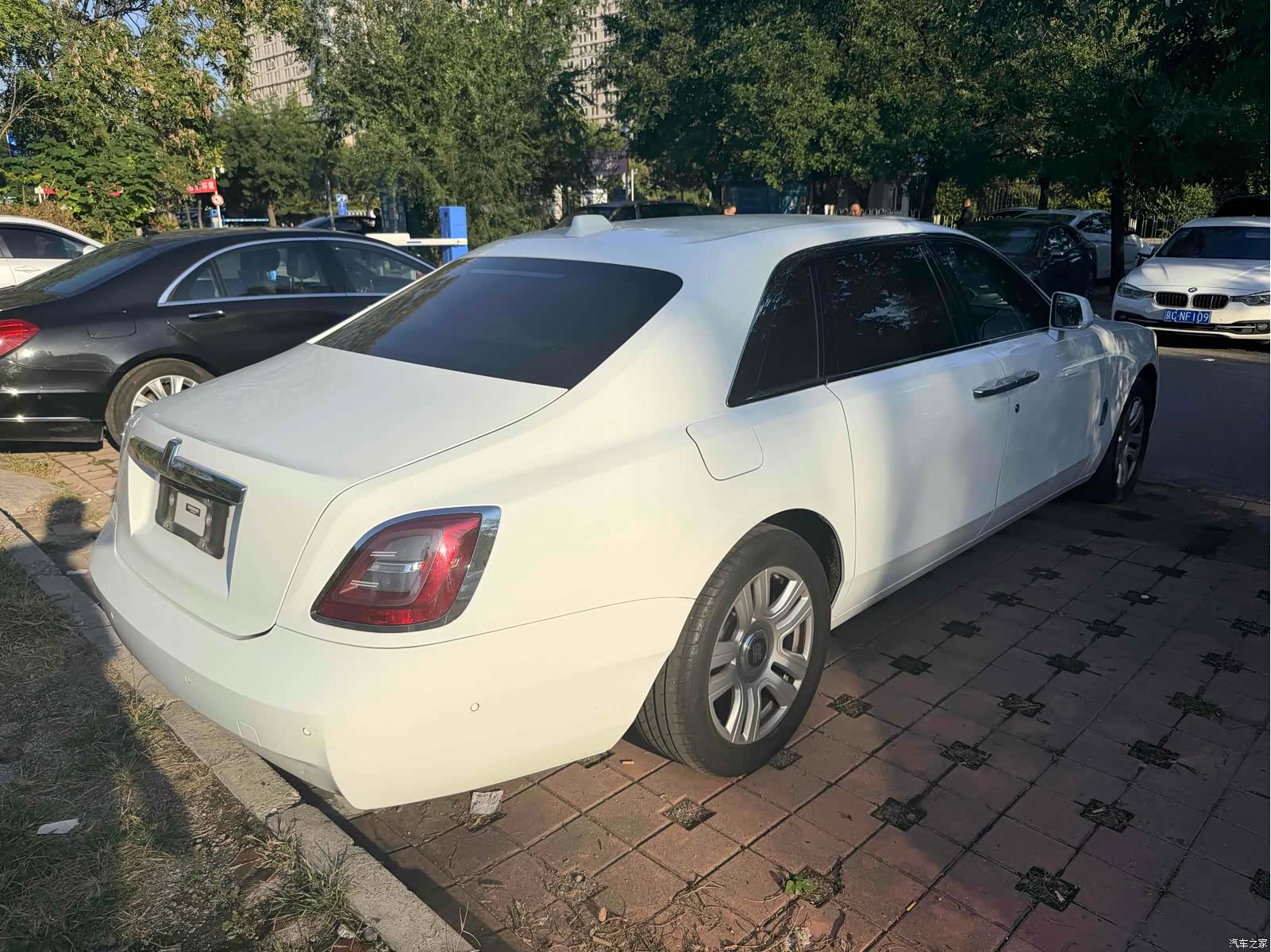 Rolls-Royce Ghost, 2022 6