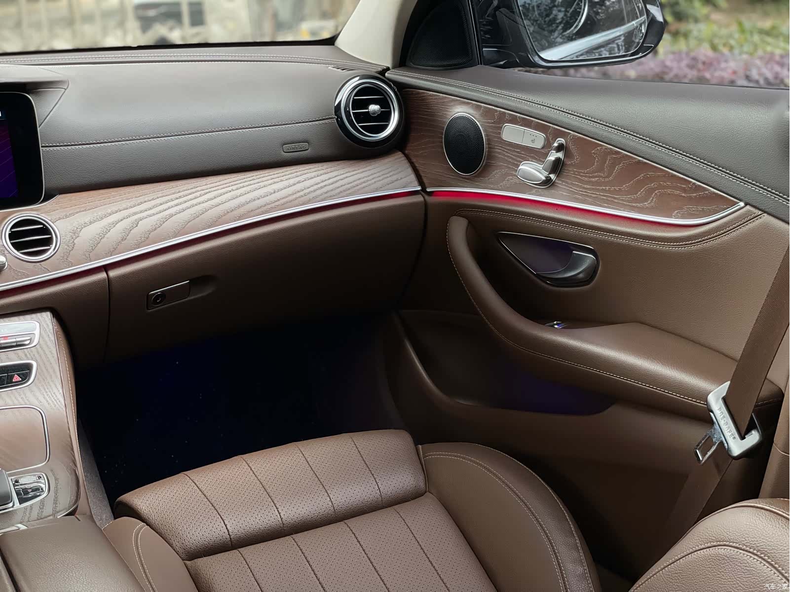 Mercedes-Benz E-Class, 2022 21