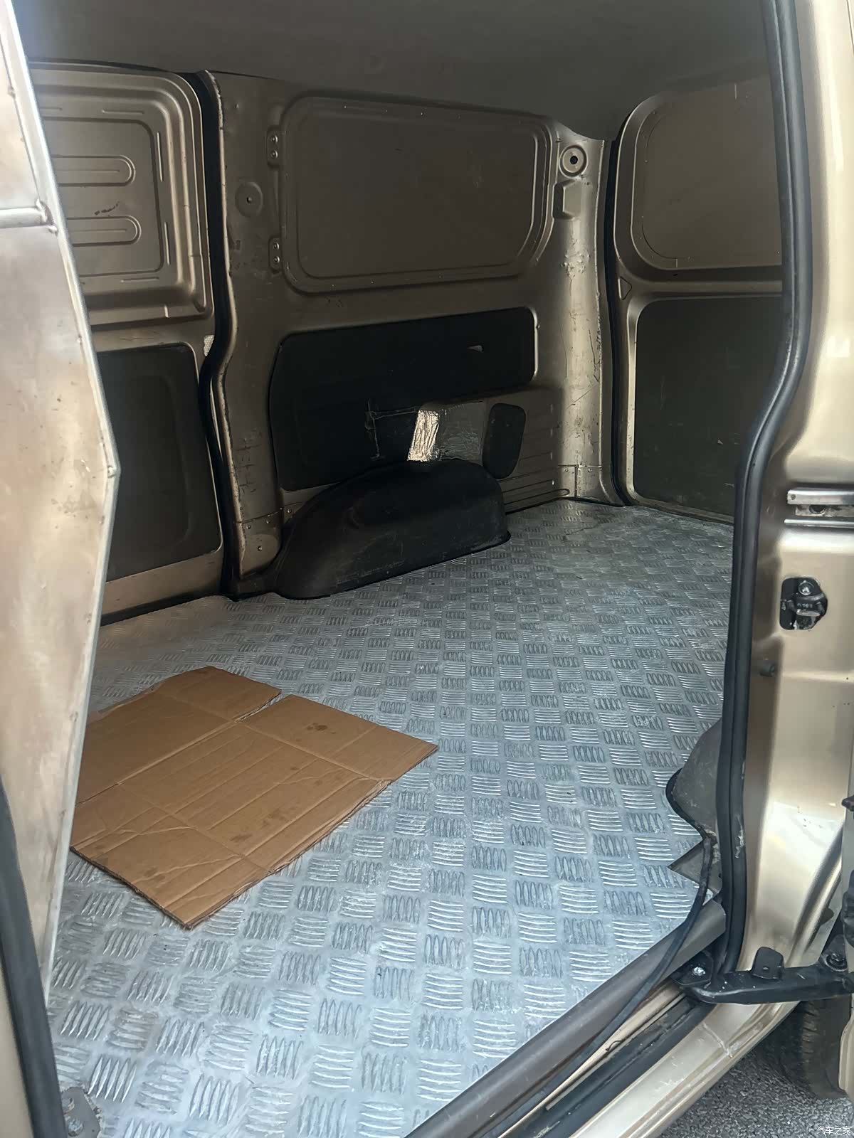 Wuling V, 2018 все фото