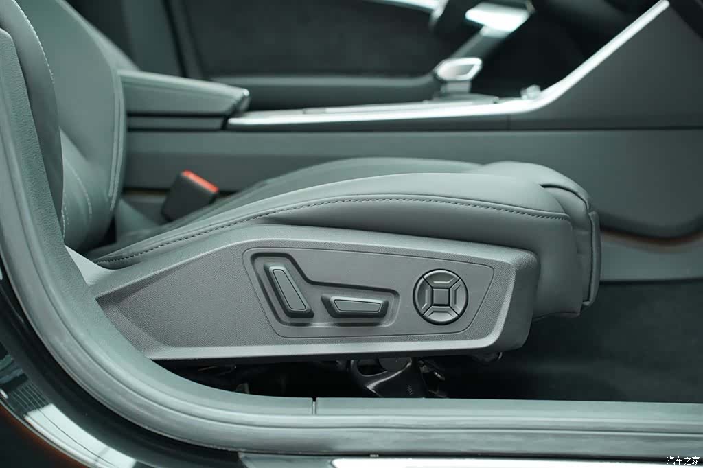 Audi A6L, 2020 22