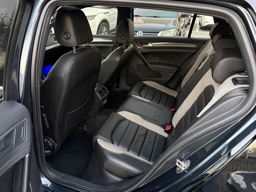 Volkswagen Golf 2019, фото 8