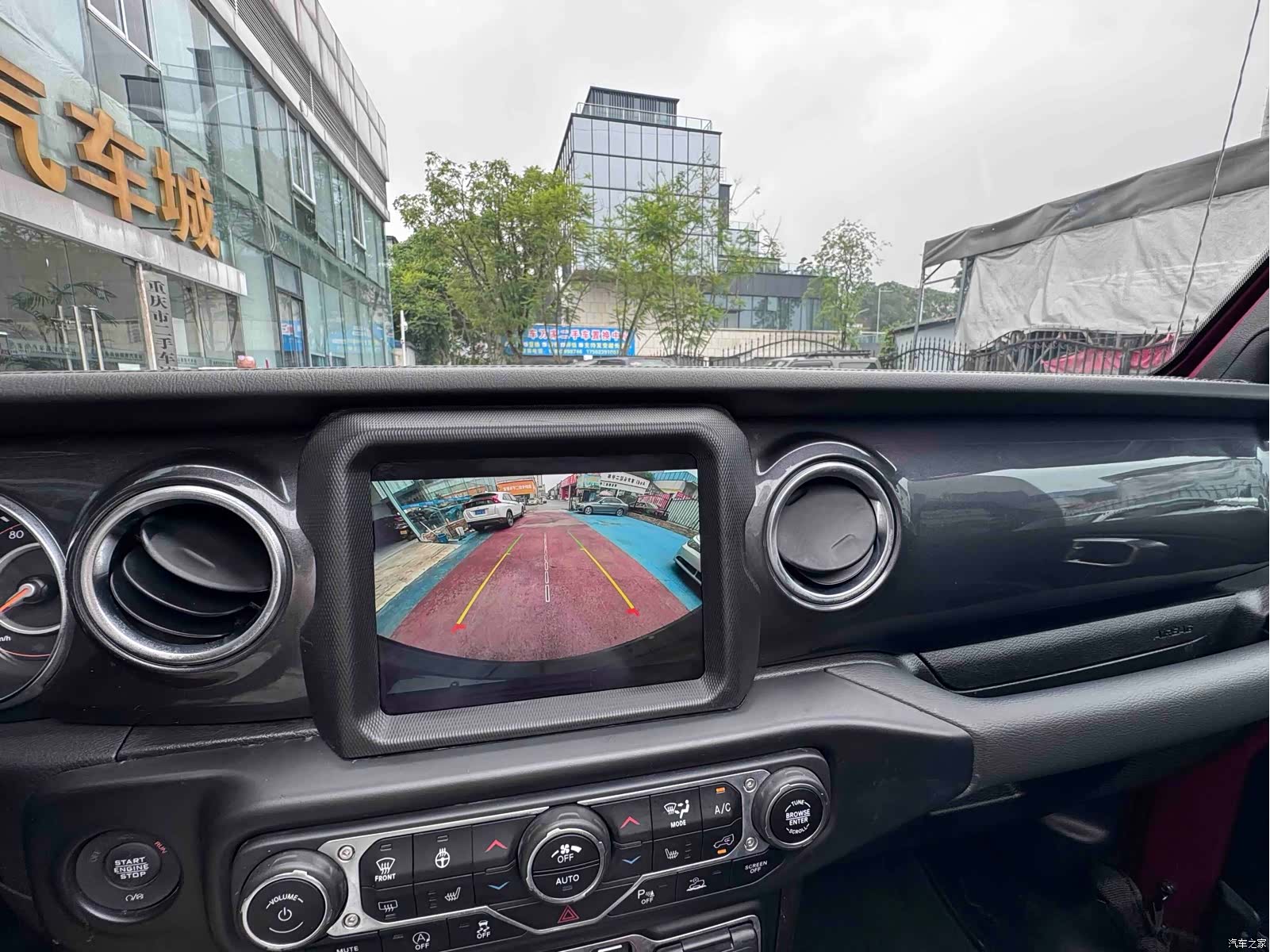 Jeep Wrangler, 2024 16