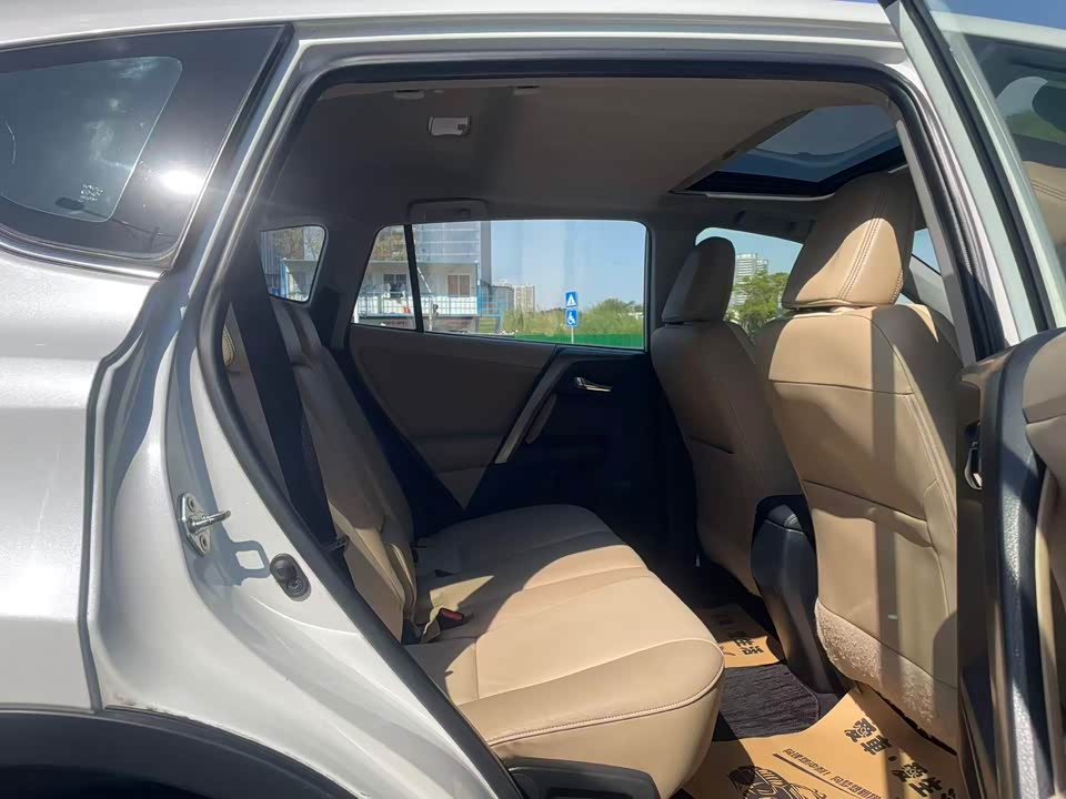 Toyota RAV4 Rongfang