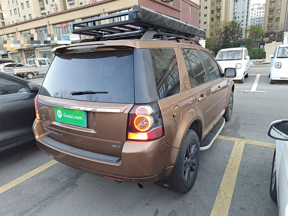 Land Rover Freelander 2