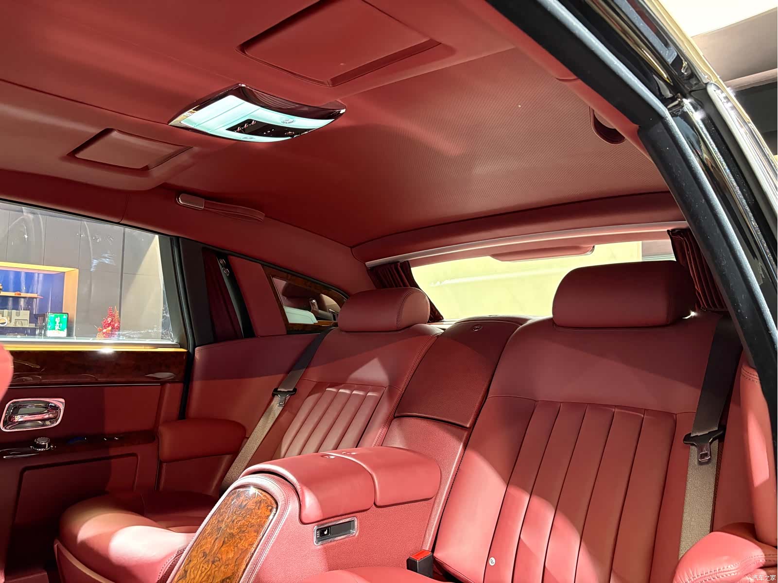 Rolls-Royce Phantom, 2012 20