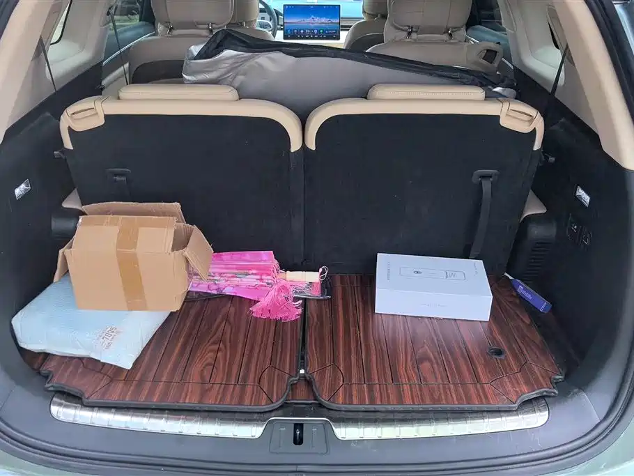 AITO Ask the world M7