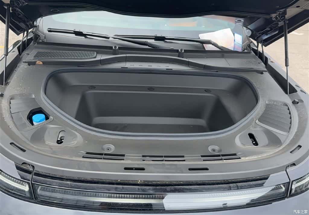 Xpeng G9, 2026 10