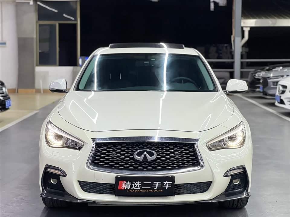 Infiniti Q50L