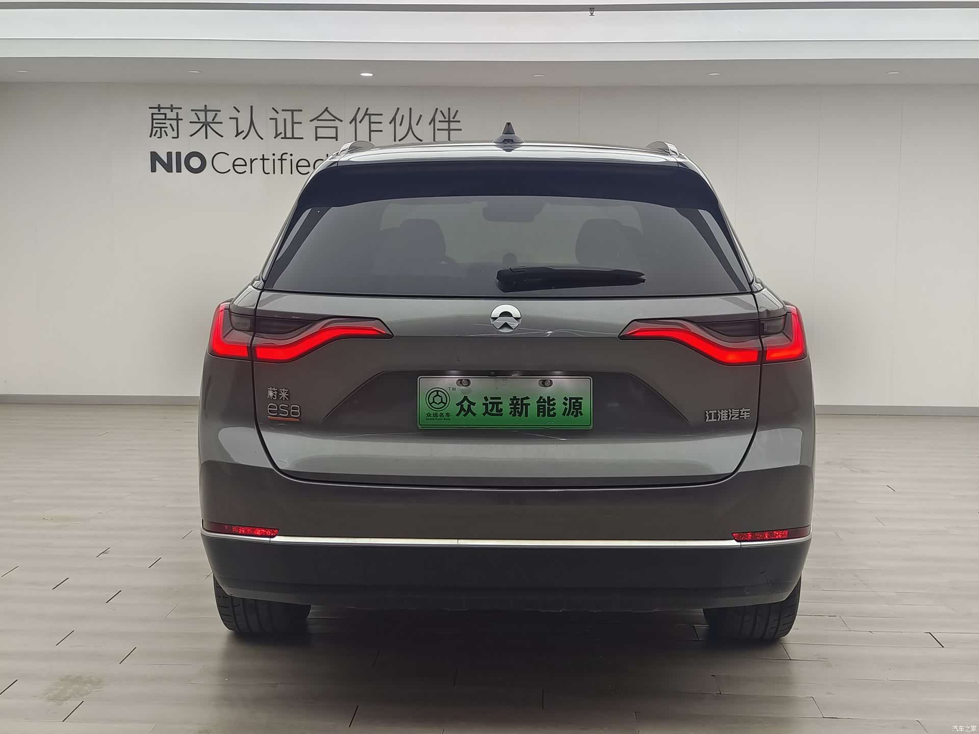 NIO ES8, 2021 7
