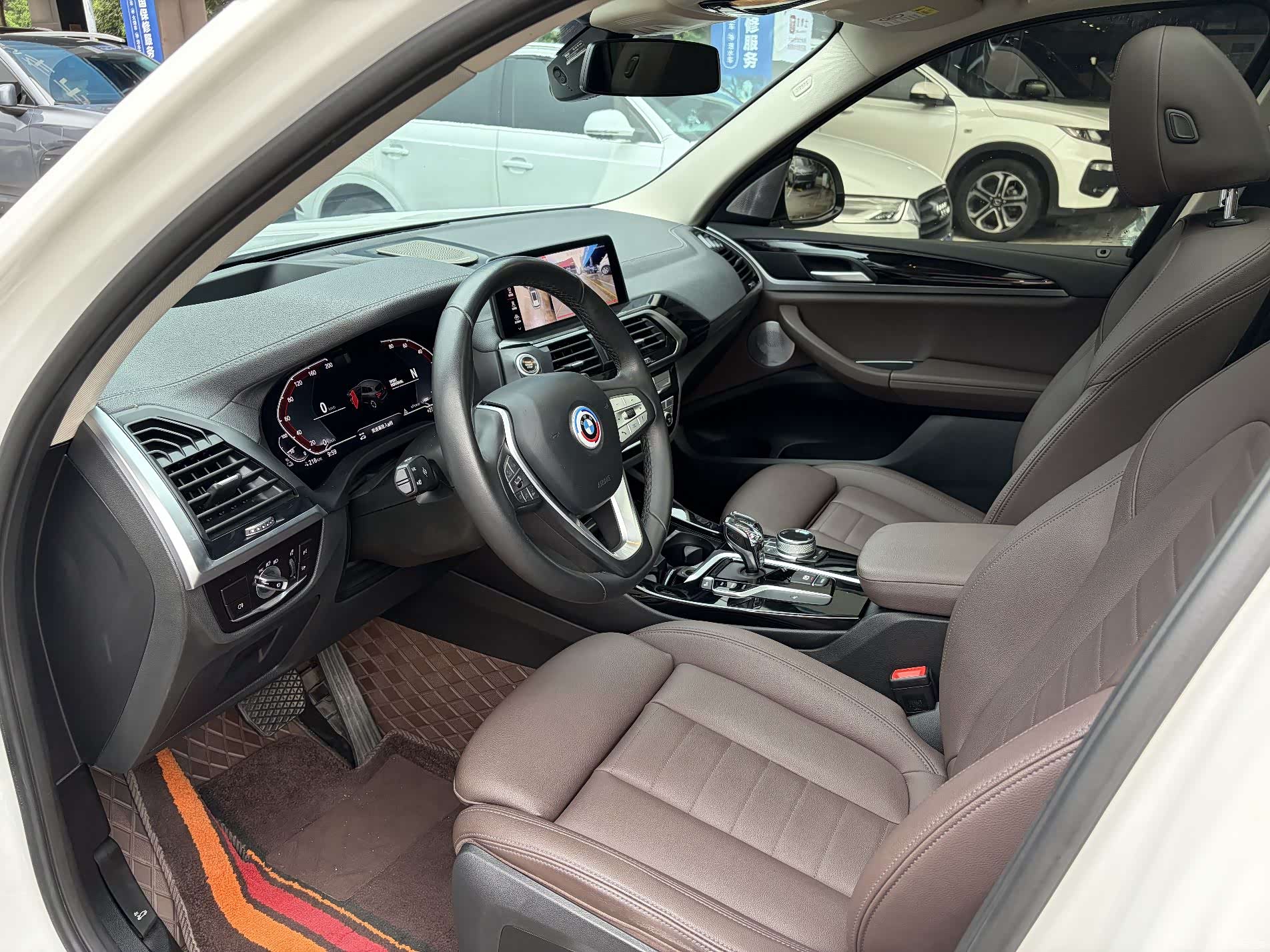 BMW iX3, 2021 8