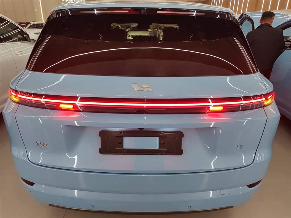 Li Auto Ideal L7