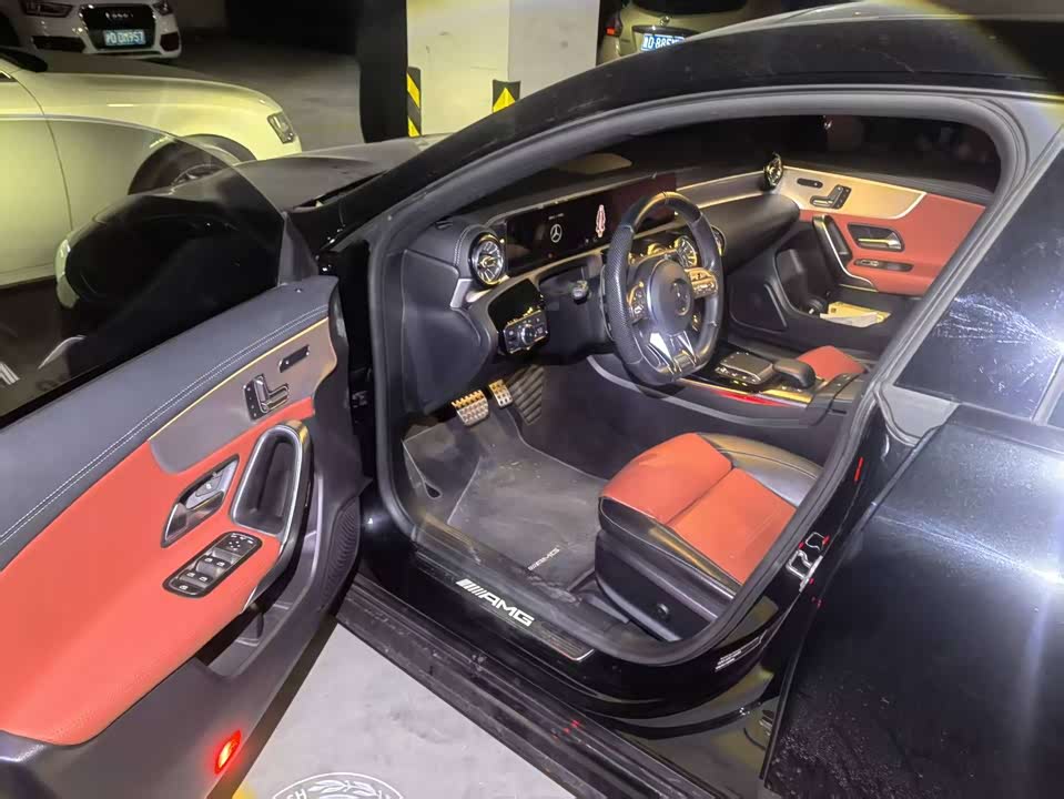 Mercedes-Benz CLA AMG