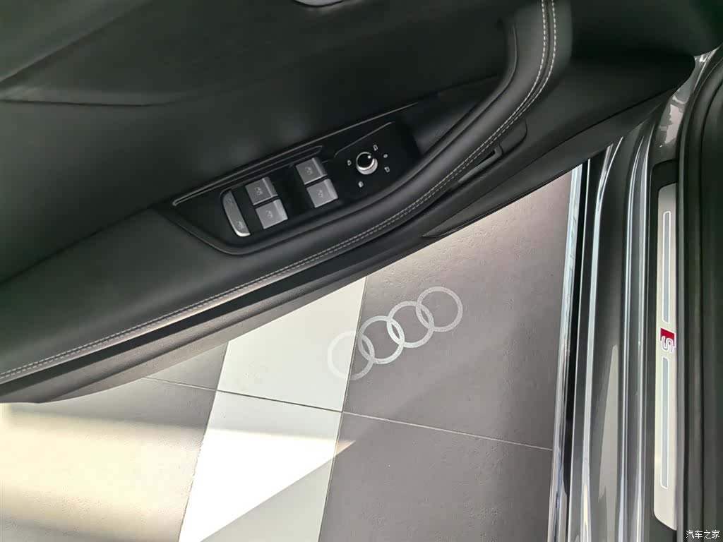 Audi A4L, 2024 6