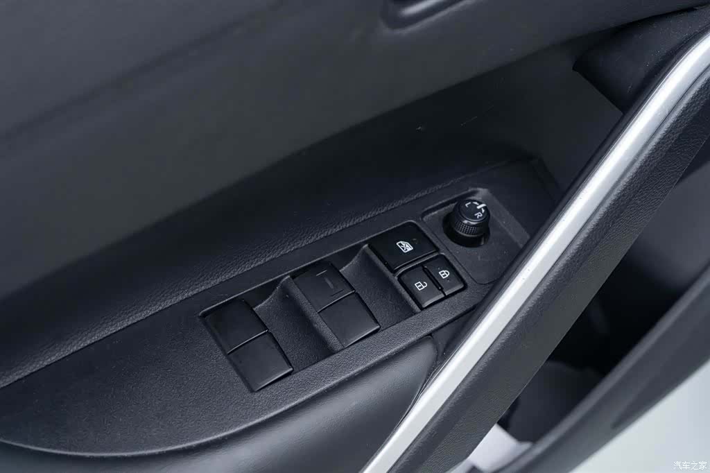 Toyota Frontlander, 2025 22