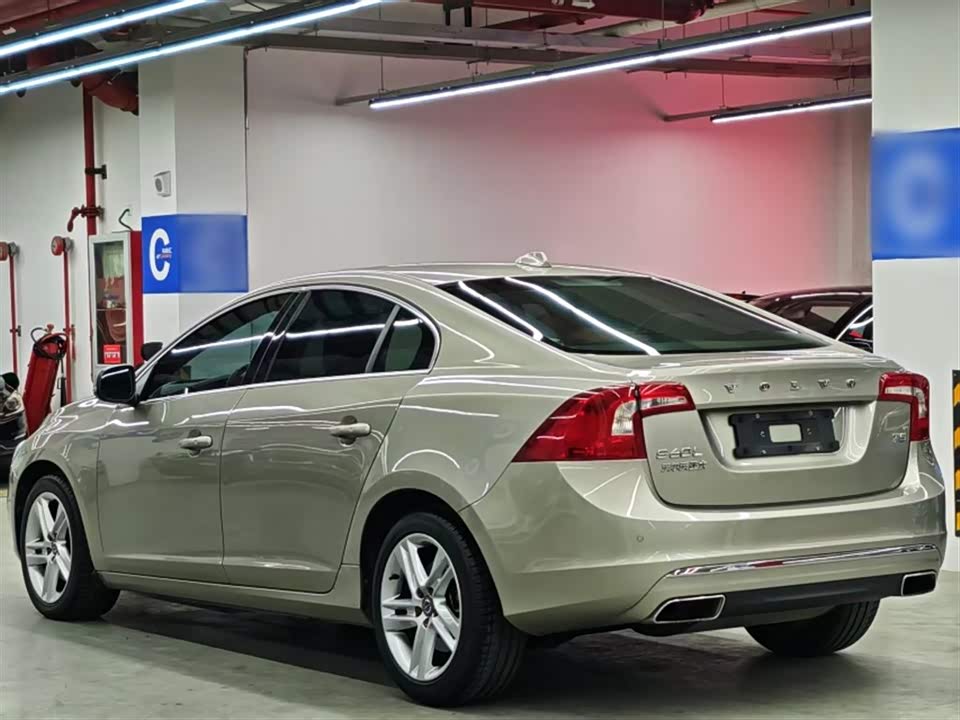 Volvo S60