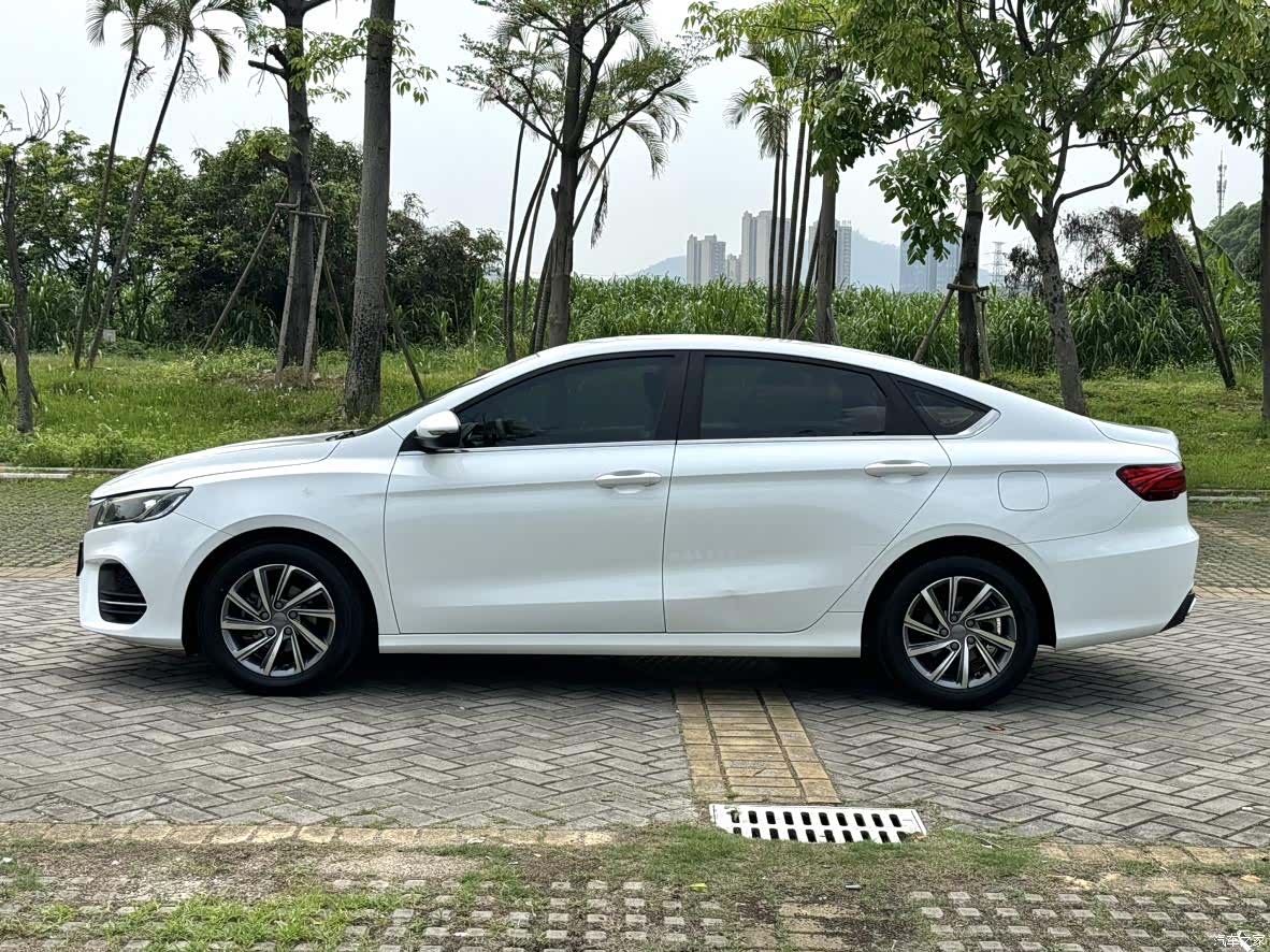 Geely Binray, 2020 10