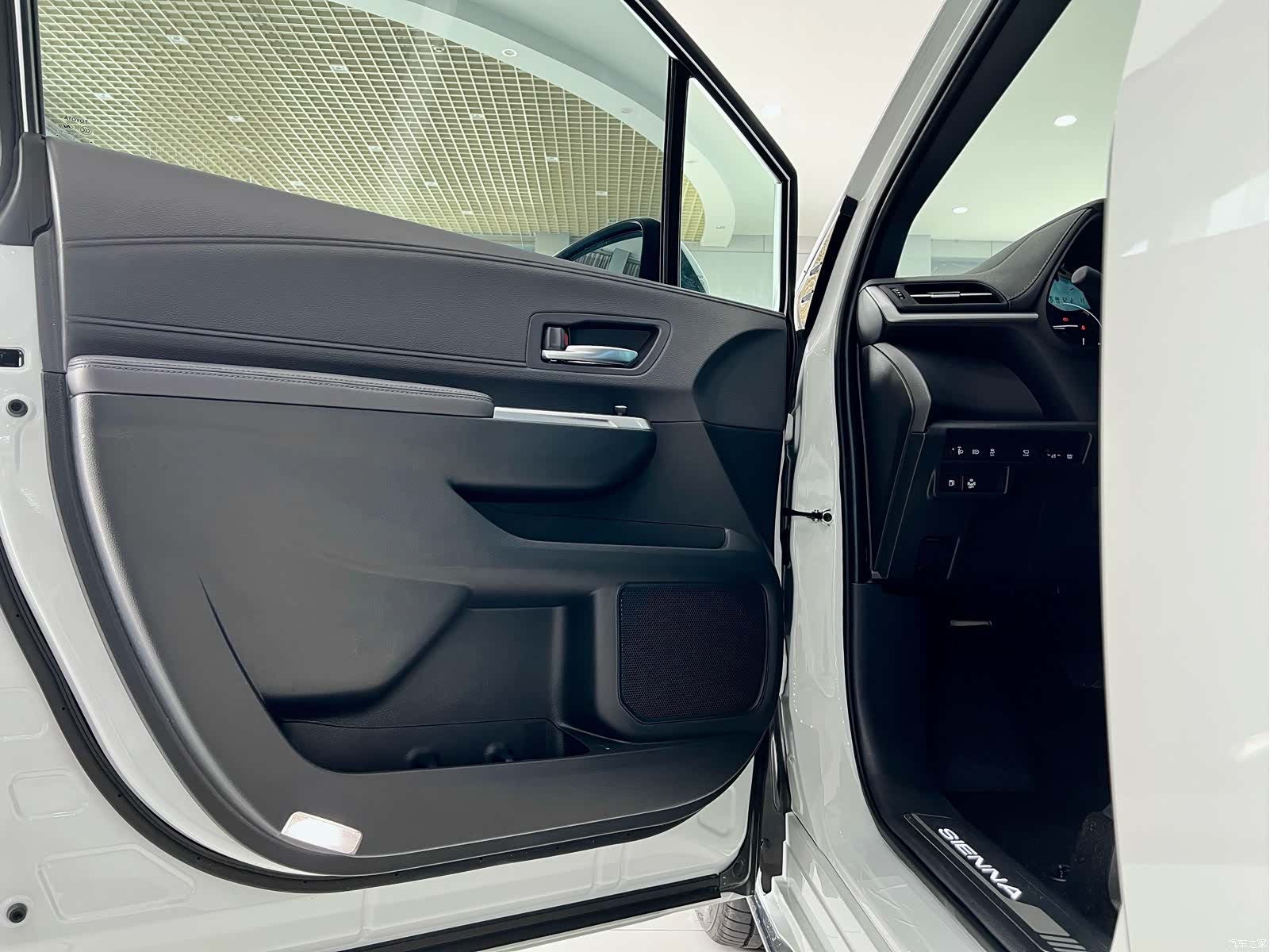 Toyota Sienna, 2025 21