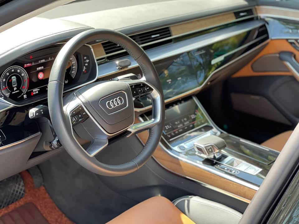 Audi A8
