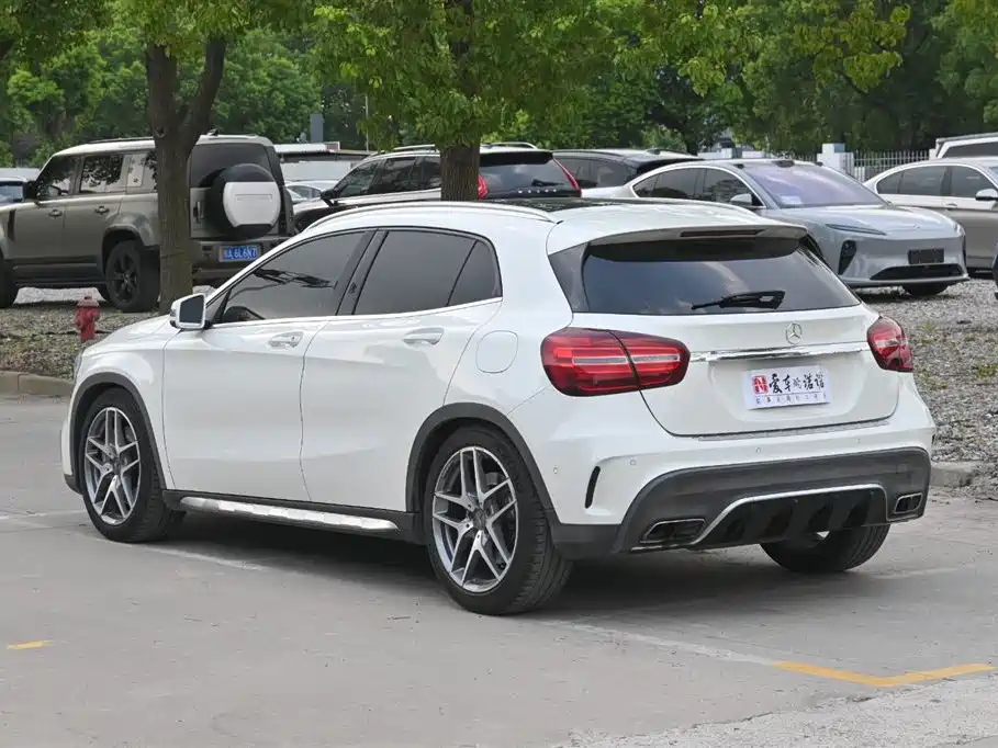 Mercedes-Benz GLA AMG