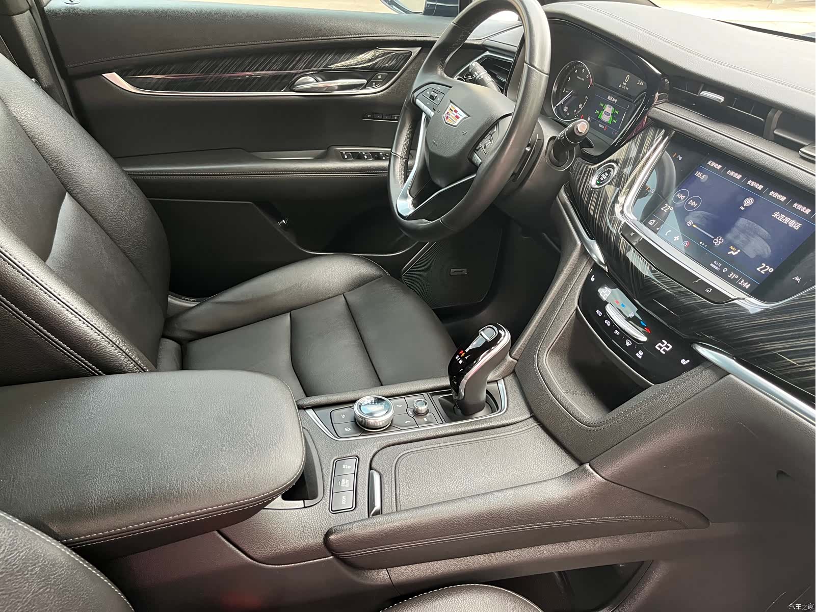 Cadillac XT6, 2022 10