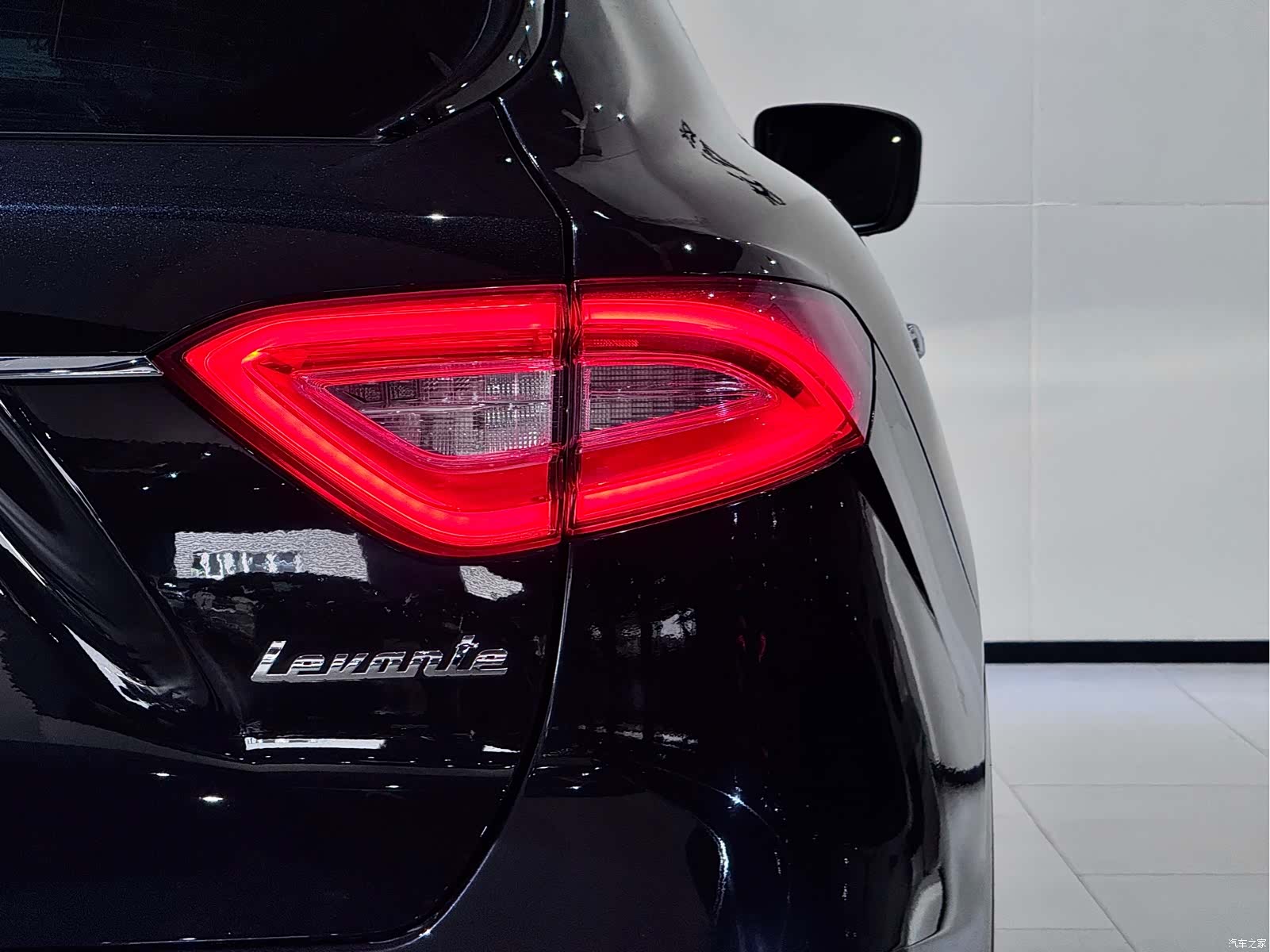 Maserati Levante, 2018 13