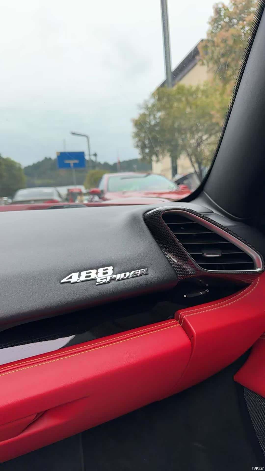 Ferrari 488, 2019 7