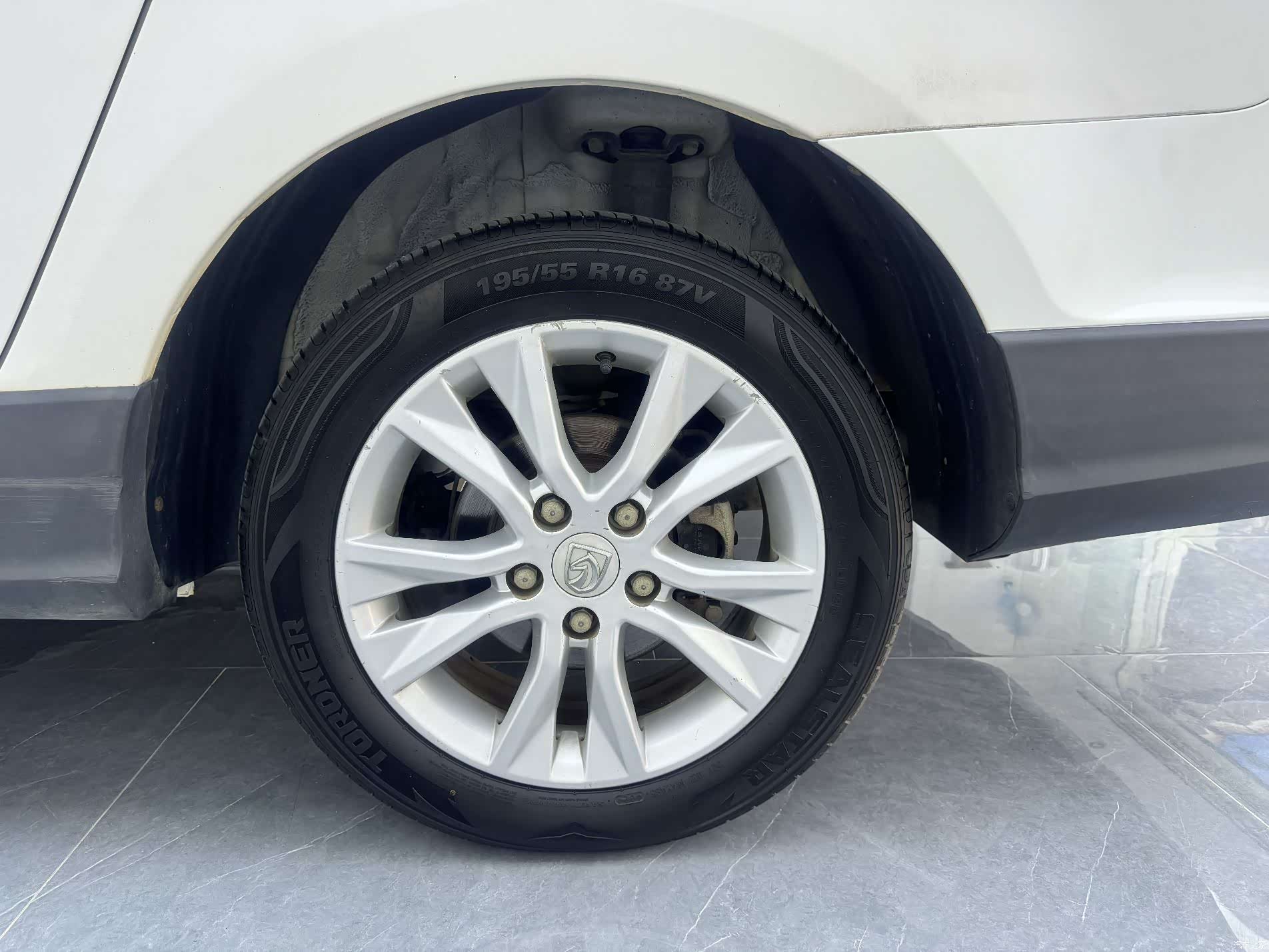 Wuling 730, 2018 9