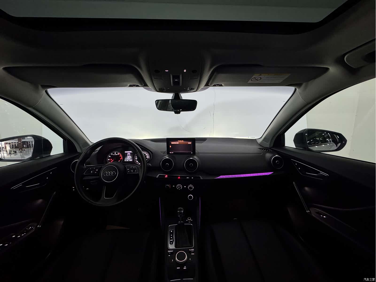 Audi Q2L, 2019 7