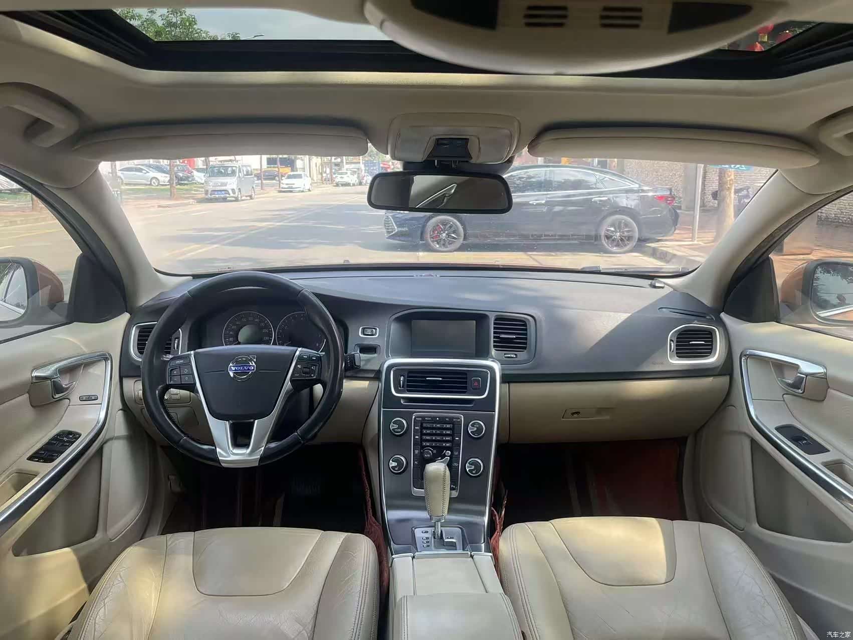 Volvo S60, 2012 11