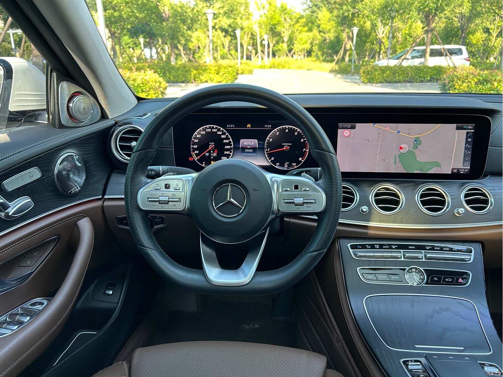 Mercedes-Benz E-Class, 2019 14