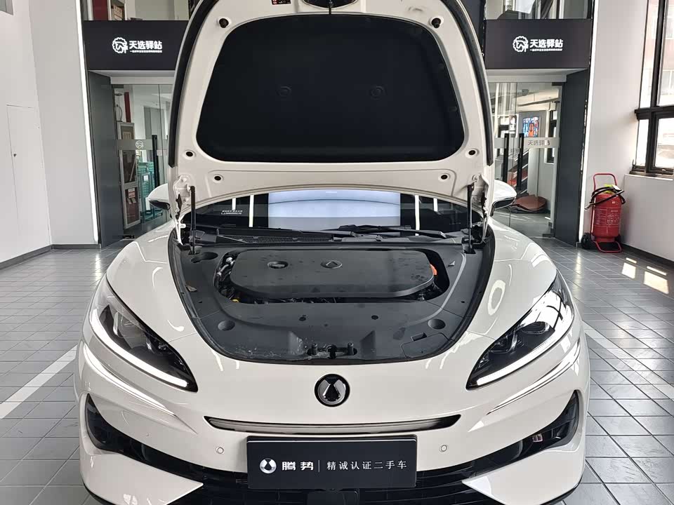 Denza Z9GT Denza Z9GT