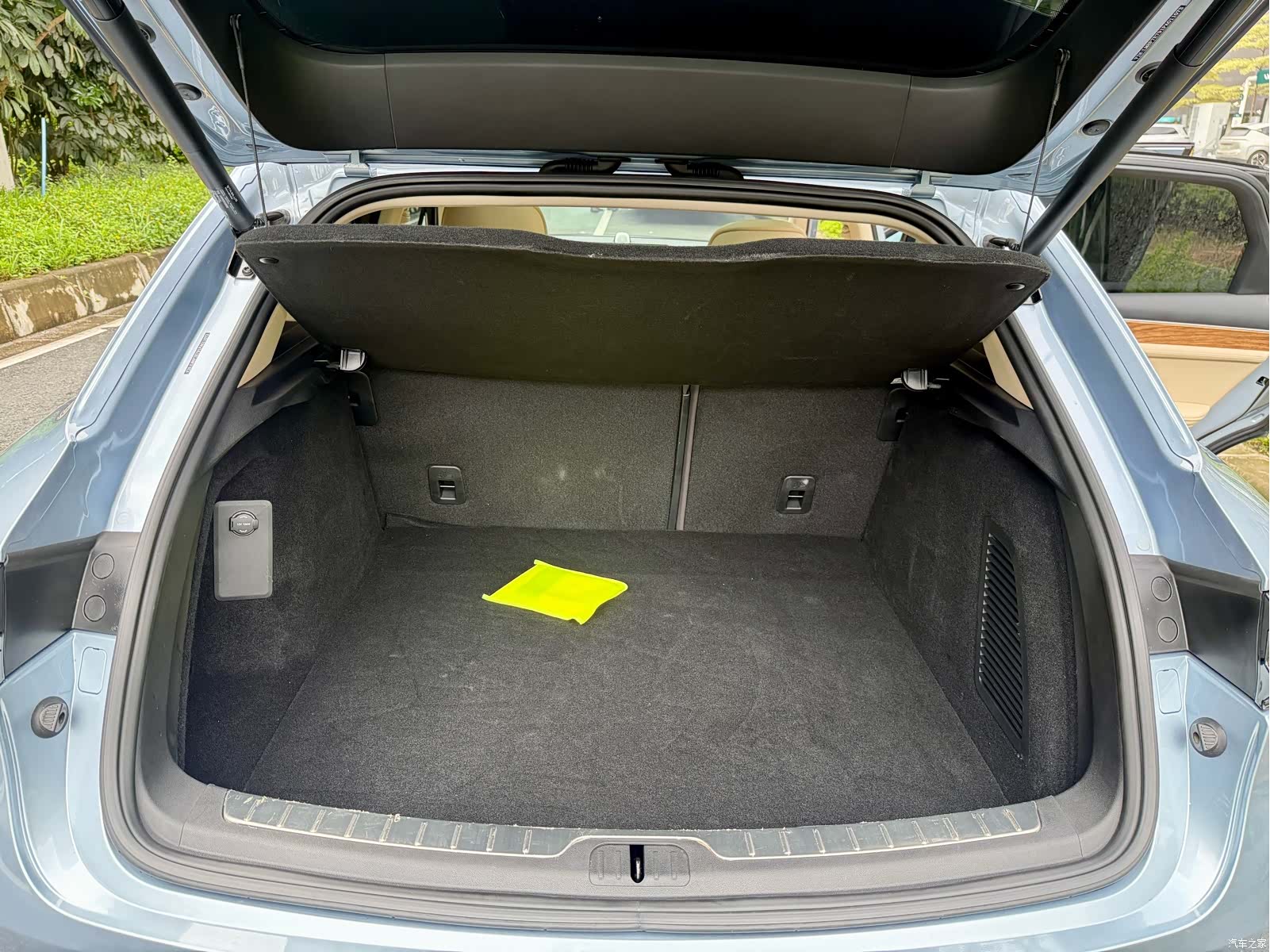 AITO M5, 2023 18