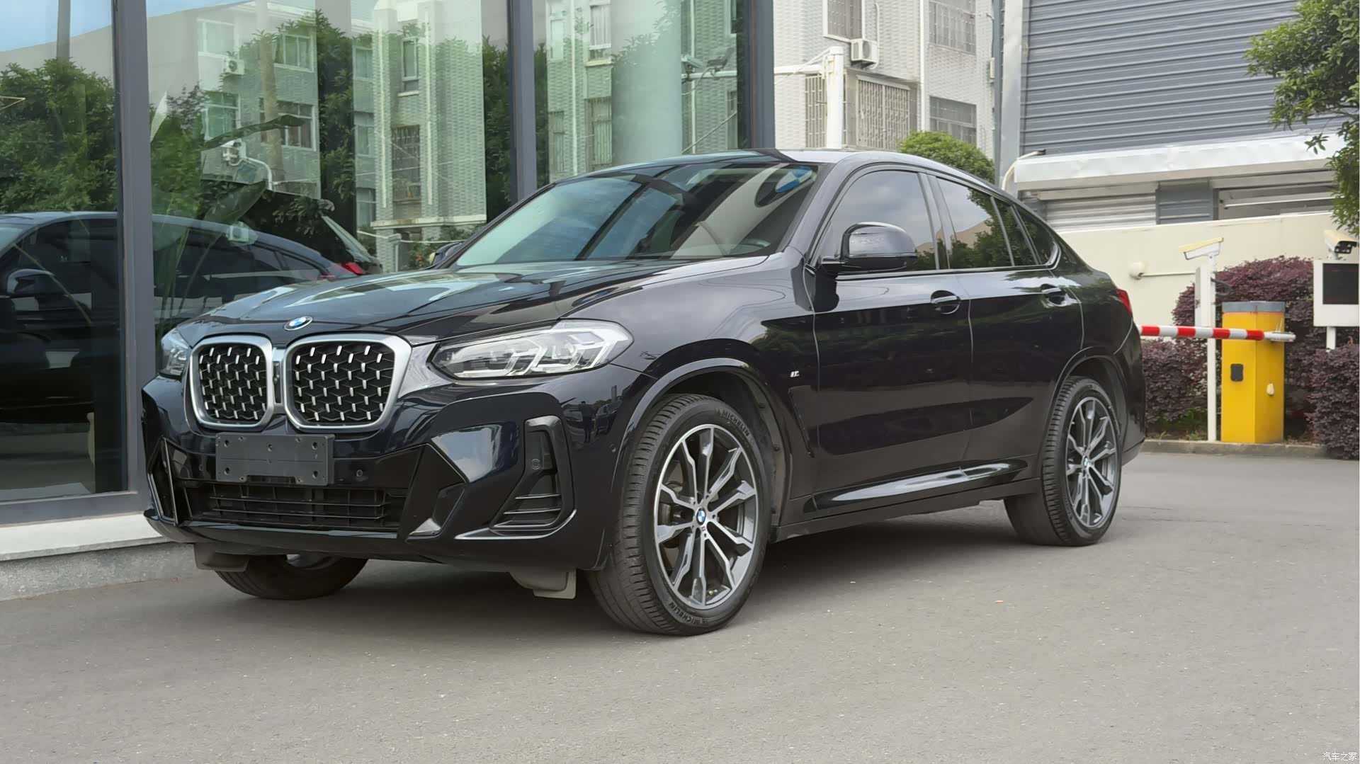 BMW X4, 2024 1
