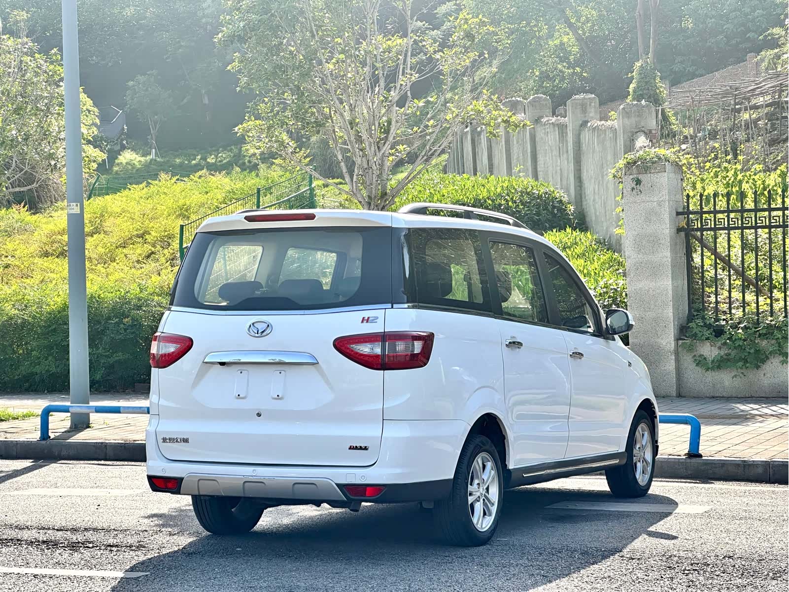 BAIC H2, 2016 11