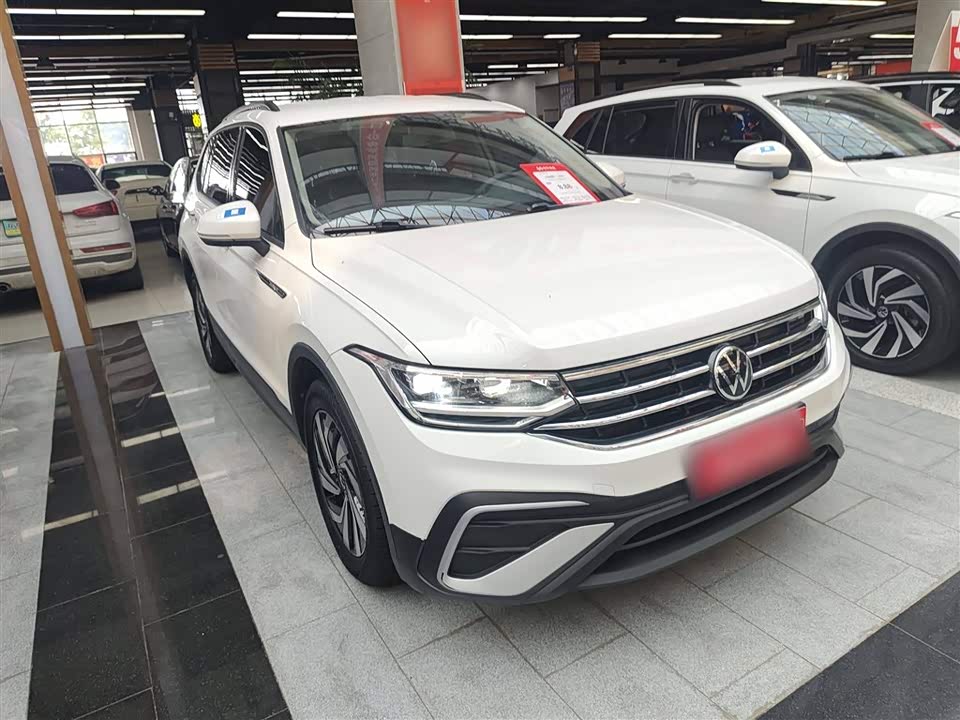 Volkswagen Tiguan L