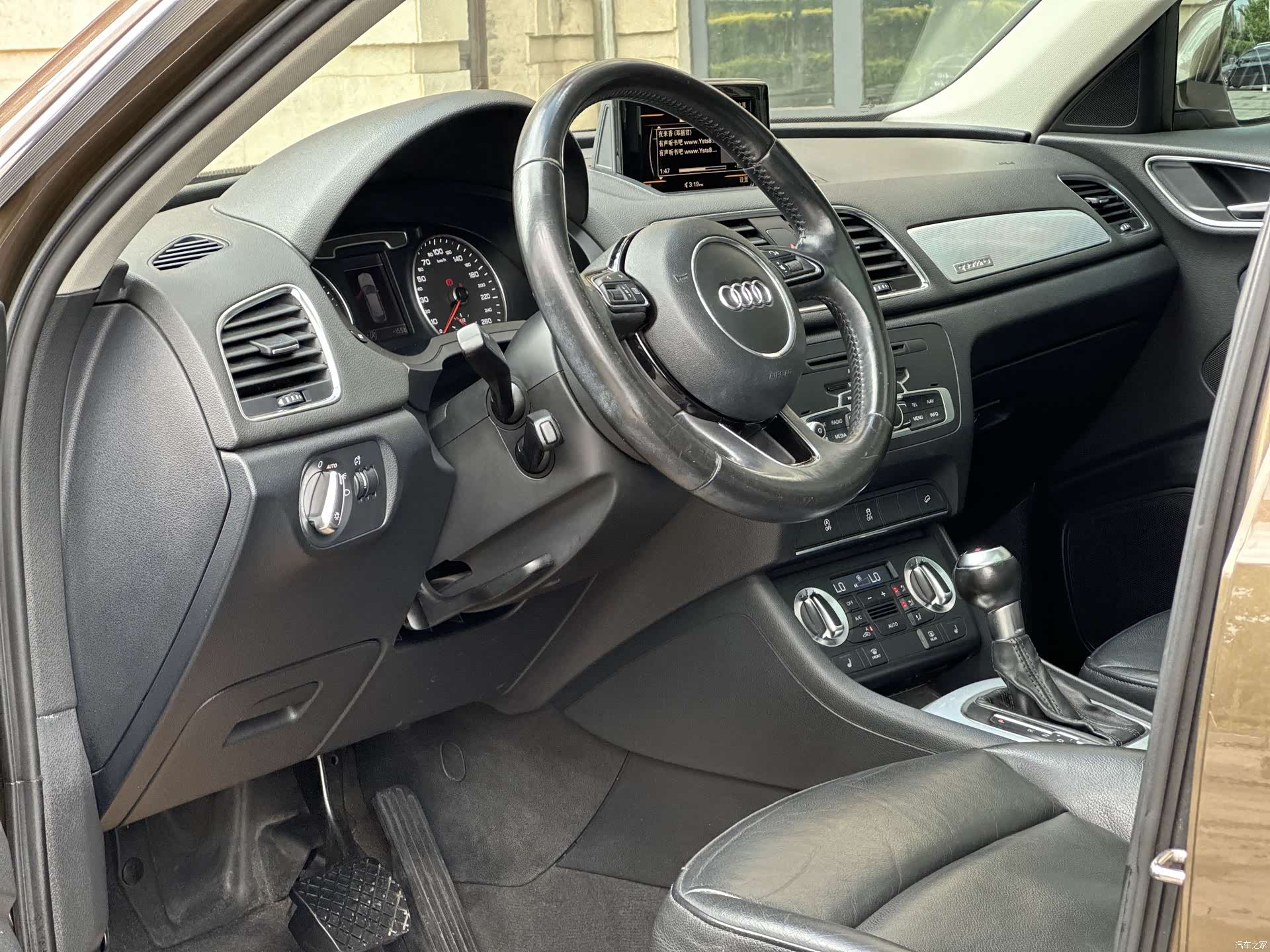 Audi Q3, 2014 26