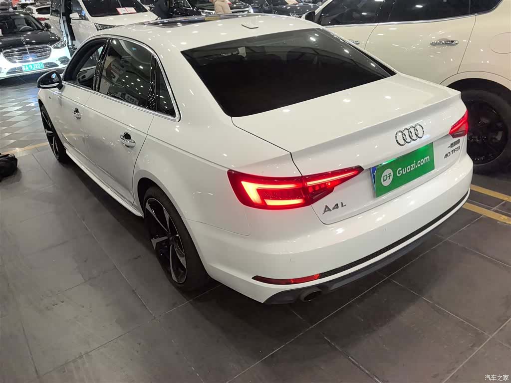 Audi A4L, 2018 11