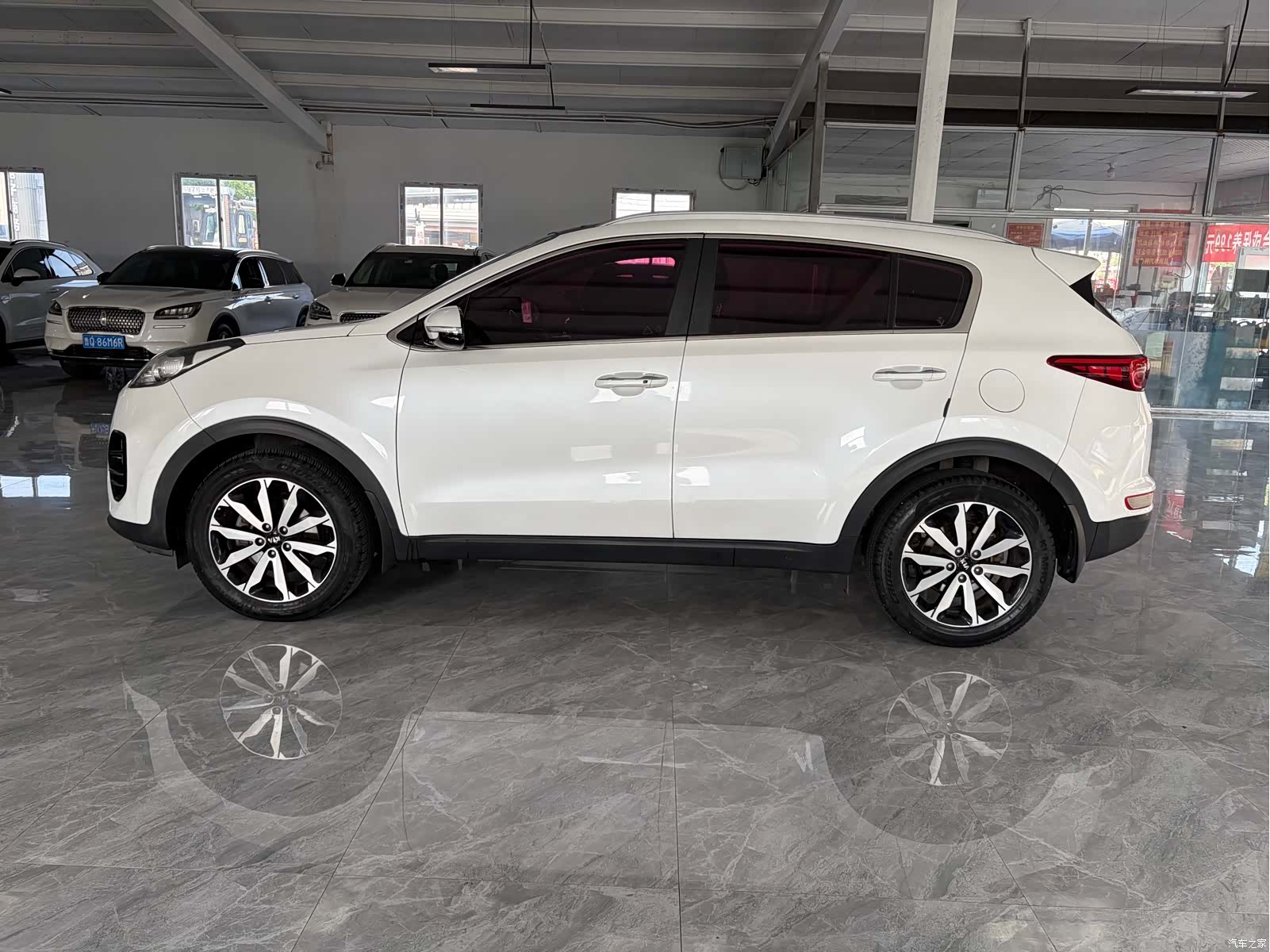Kia KX5, 2017 3
