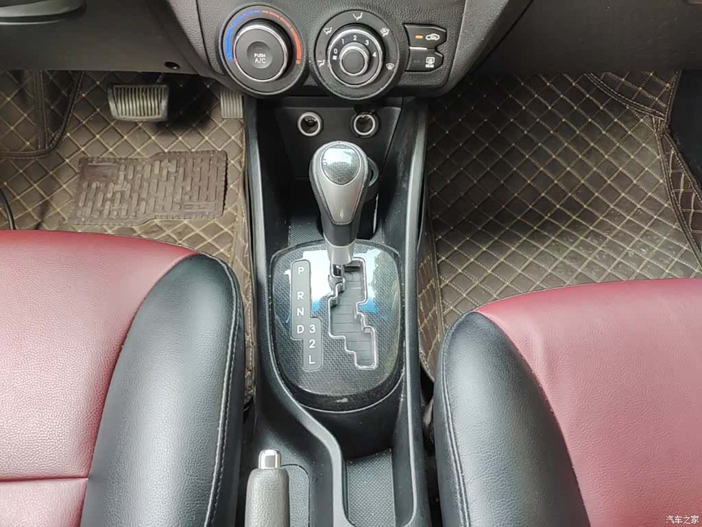 Kia K2, 2014 10