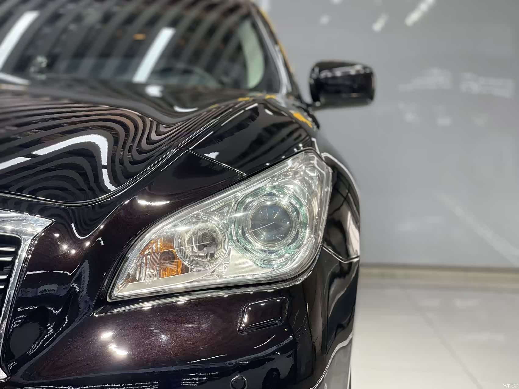 Infiniti Q70, 2014 7
