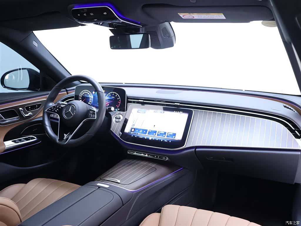 Mercedes-Benz E-Class, 2024 20
