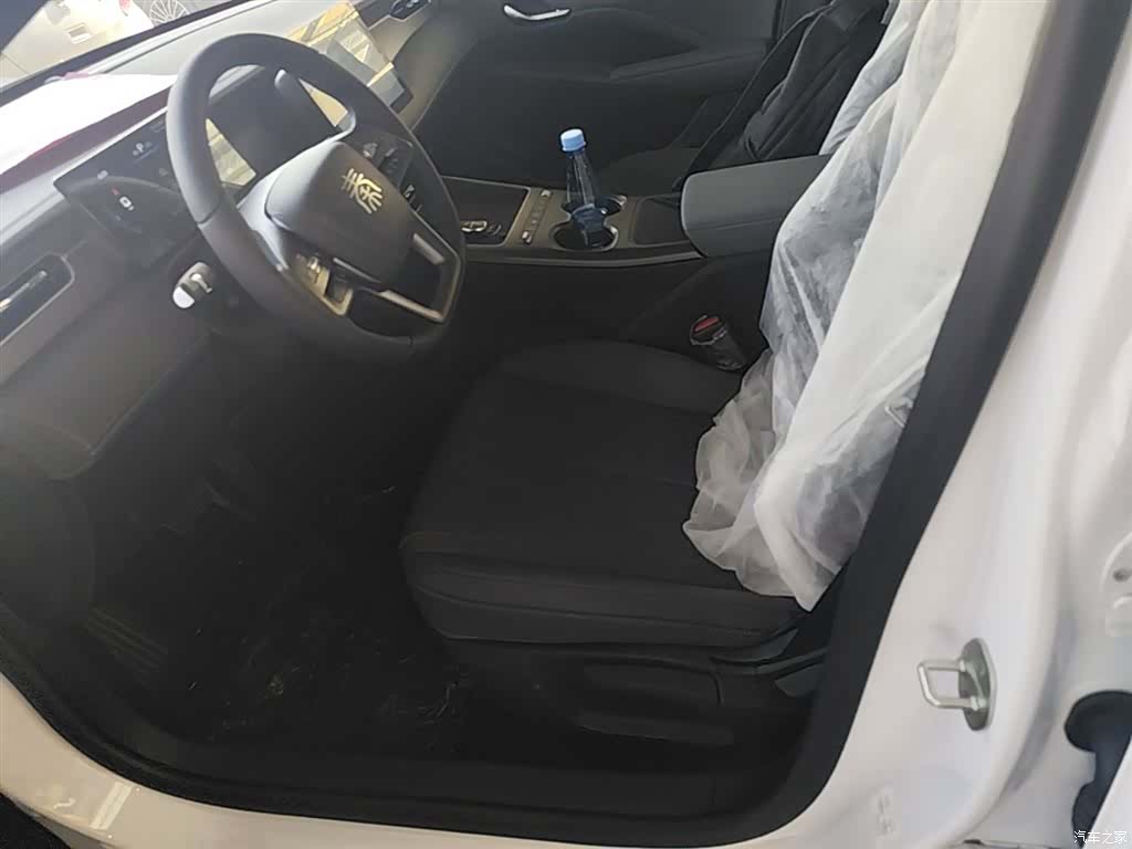 BYD Qin, 2026 15